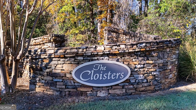 view of community / neighborhood sign