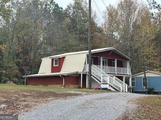 view of front of house with a porch