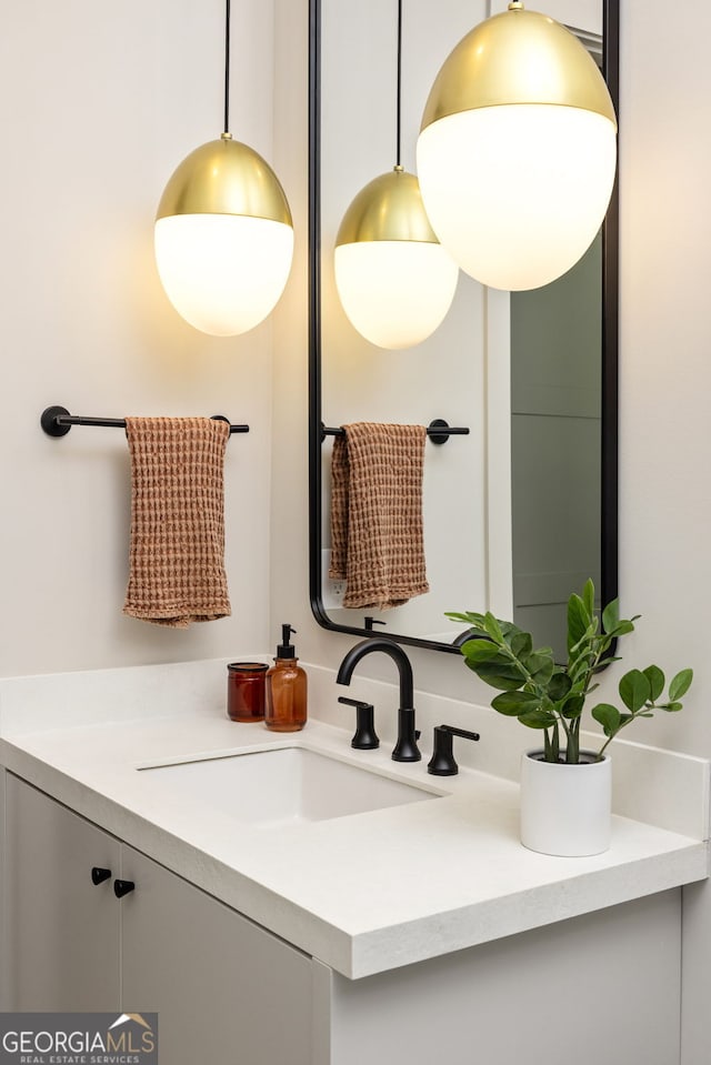 bathroom with vanity