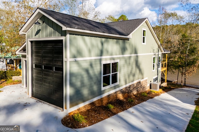 view of home's exterior