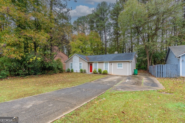 view of front of home with a front yard