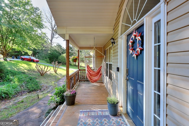 view of patio / terrace with covered porch