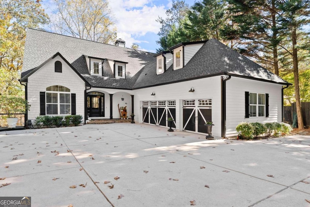 view of front of house featuring a garage