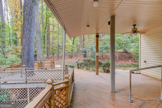 deck with ceiling fan