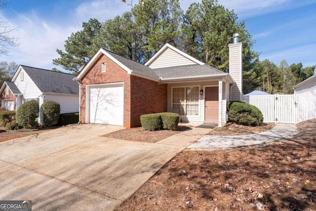 view of front facade featuring a garage