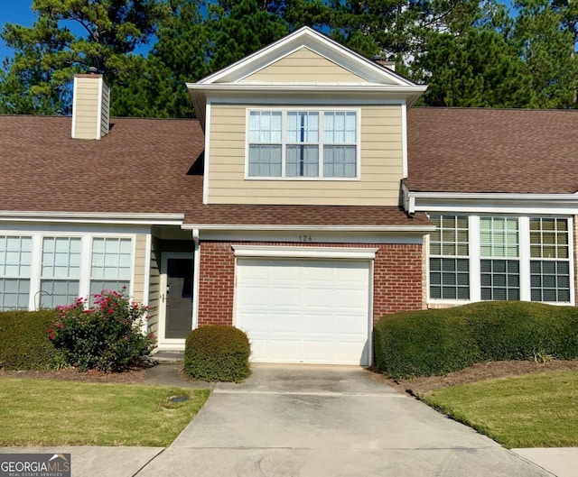 view of front facade featuring a garage