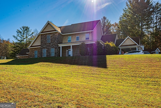 view of front of house with a front lawn