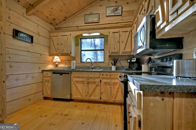 kitchen featuring wooden ceiling, sink, vaulted ceiling with beams, light hardwood / wood-style floors, and stainless steel appliances