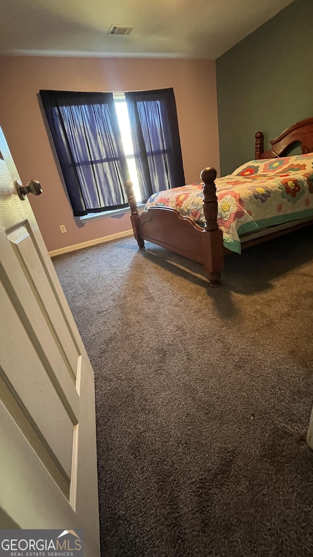 bedroom featuring carpet flooring