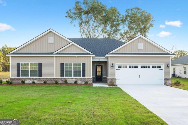 craftsman inspired home featuring central air condition unit, a front yard, and a garage