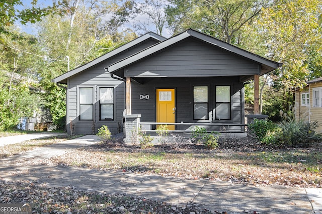 view of front of house featuring covered porch