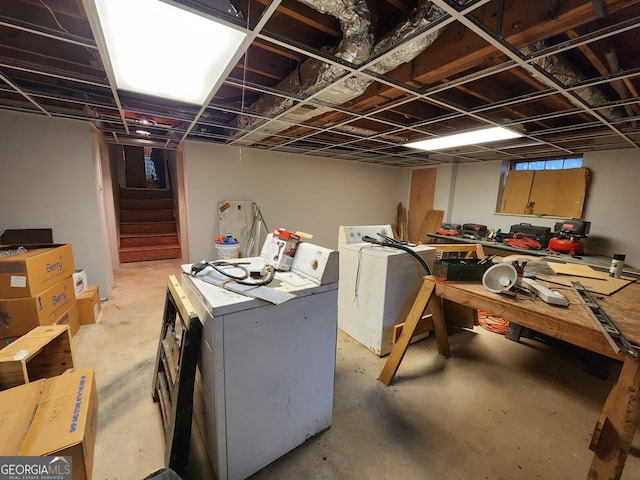 basement featuring washing machine and dryer