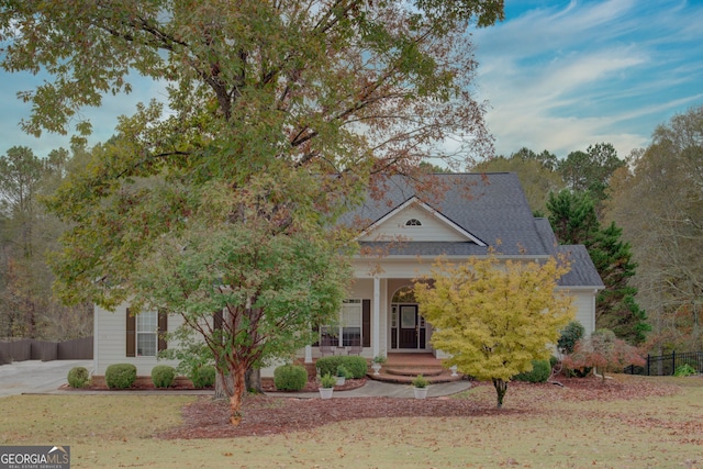 view of front of house featuring a porch