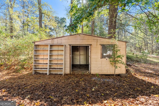 view of outbuilding