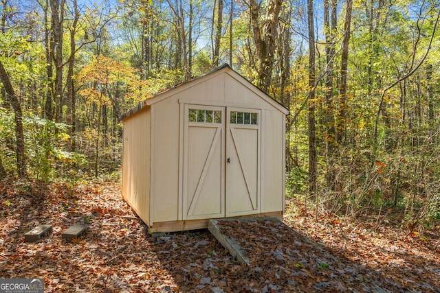 view of outbuilding