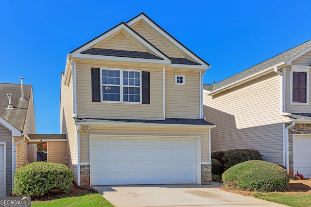 view of front facade with a garage