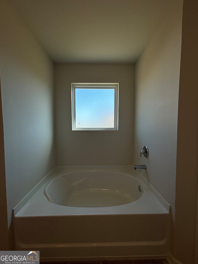 bathroom featuring a bathtub