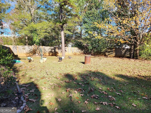 6722 Bent Creek Dr, Rex, GA 30273 - view of yard
