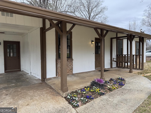 view of property entrance