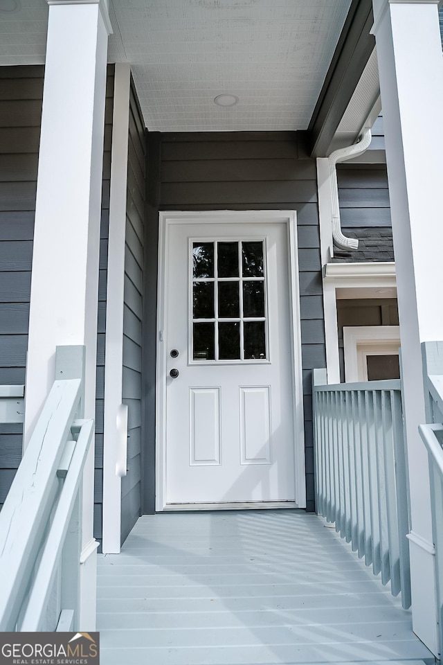 view of property entrance