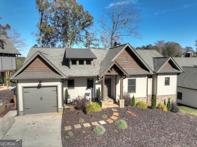 view of front of house featuring a garage