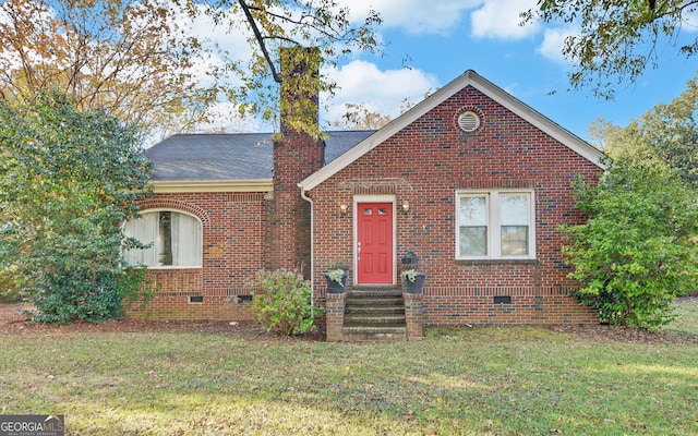 view of front of house featuring a front yard