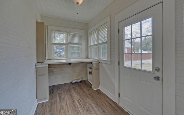 doorway with dark hardwood / wood-style floors