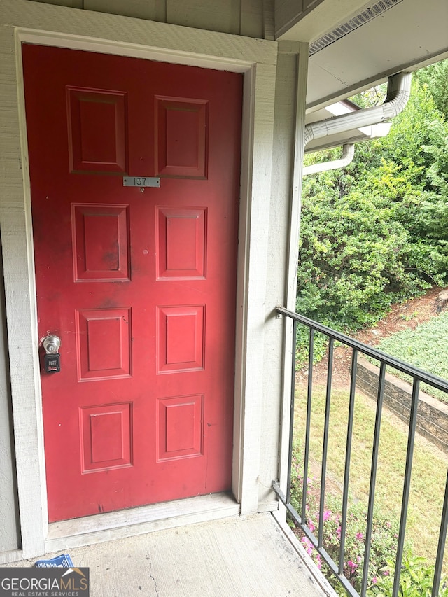 view of property entrance