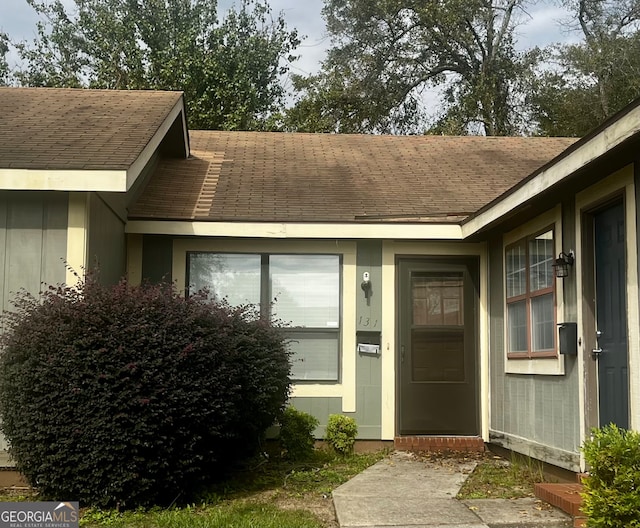 view of property entrance