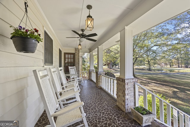 view of patio with ceiling fan and covered porch