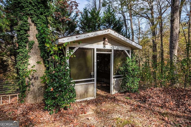 view of outbuilding