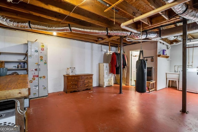 basement featuring washer / clothes dryer