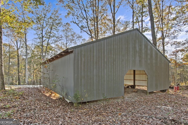 view of outbuilding