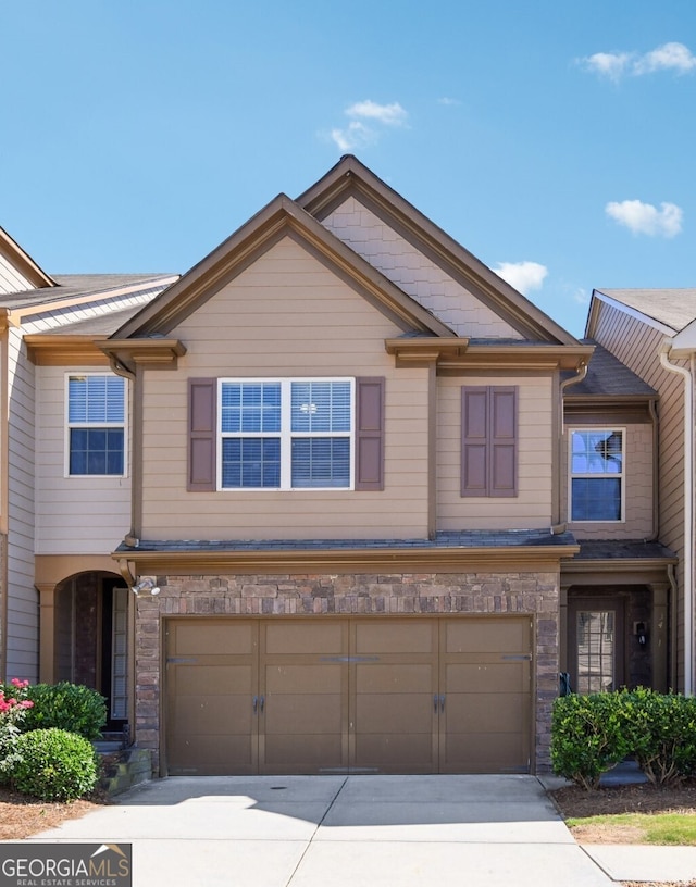 view of front facade with a garage