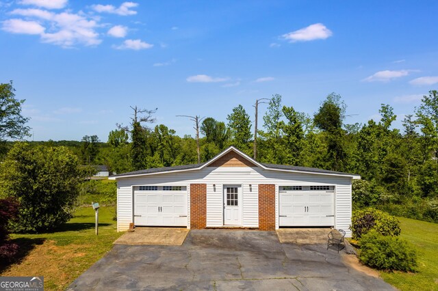 325 Newnan St, Franklin, GA 30217