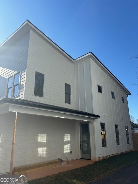 view of rear view of house