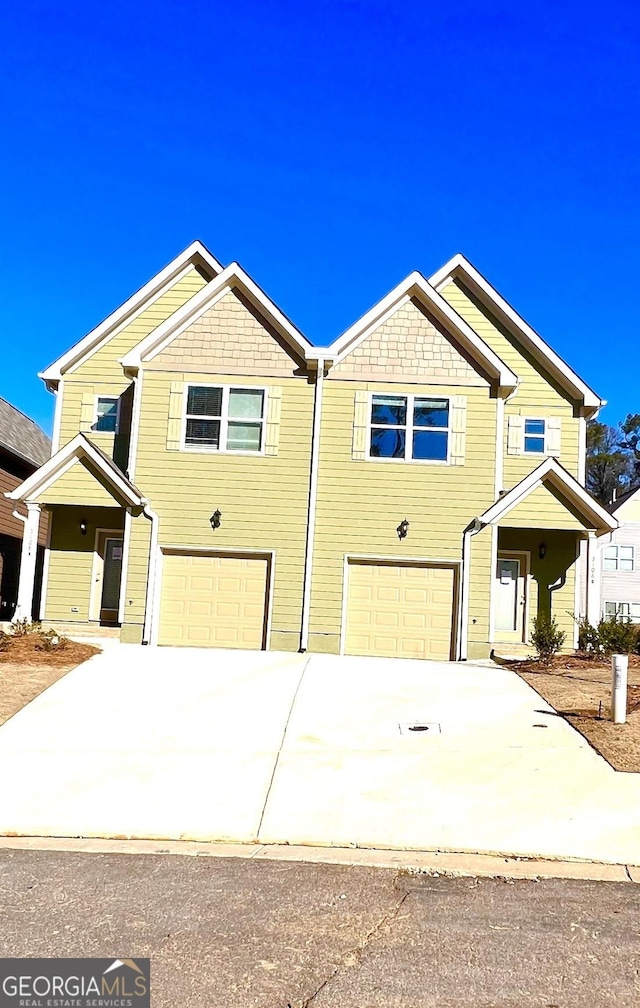 view of front of house featuring a garage