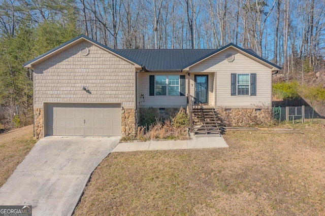 single story home with a front yard