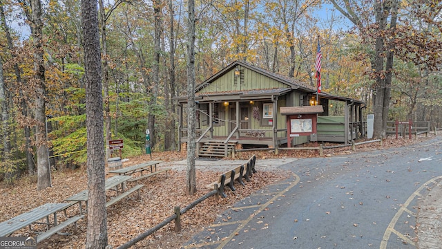 view of front of home featuring covered porch