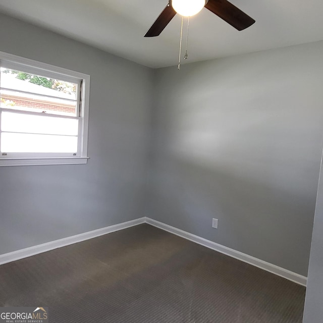 bathroom with toilet and washtub / shower combination