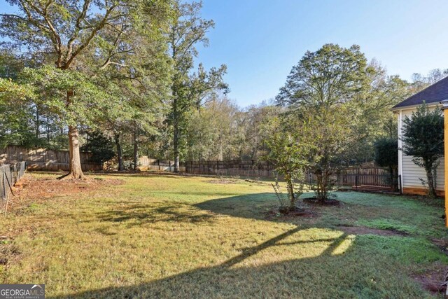 view of property's community featuring a garage