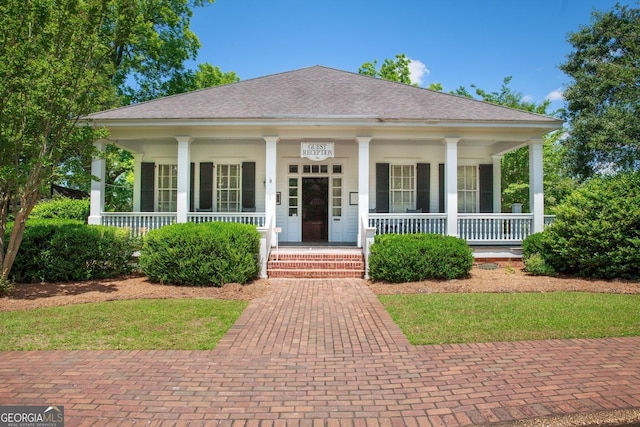 view of front of house with covered porch