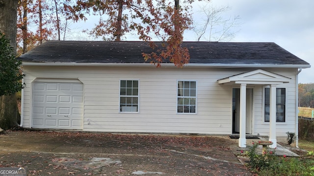 view of front of house with a garage