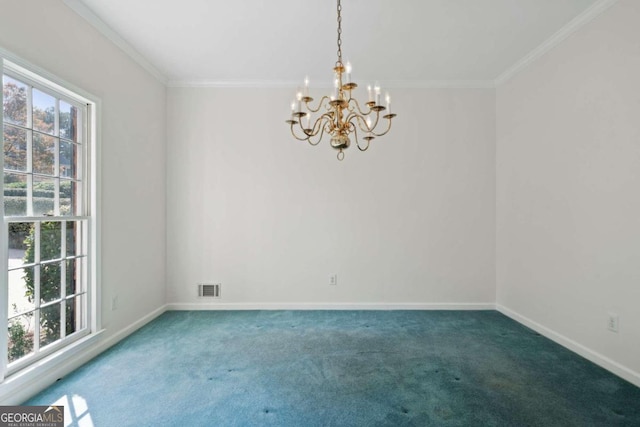 carpeted spare room with an inviting chandelier and ornamental molding