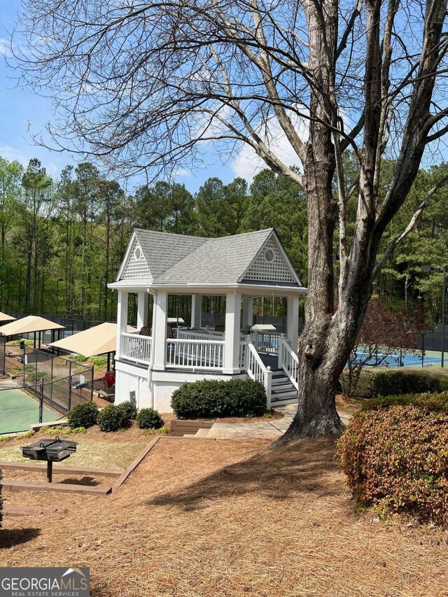 view of front of home featuring covered porch