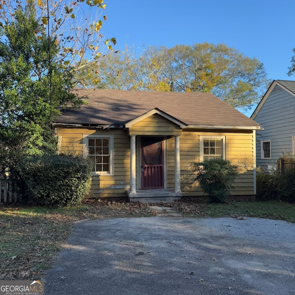 view of front of house