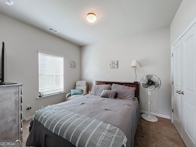 bedroom with carpet