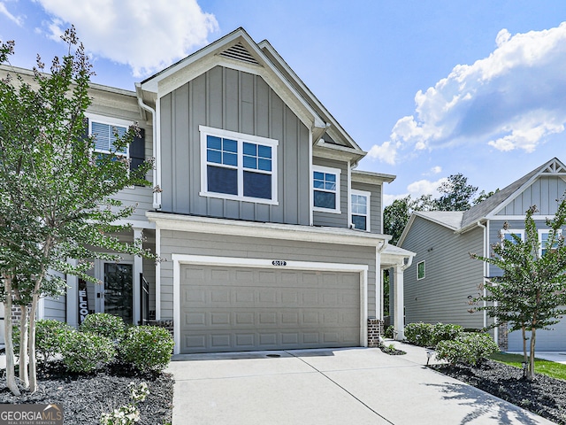 view of front of house featuring a garage