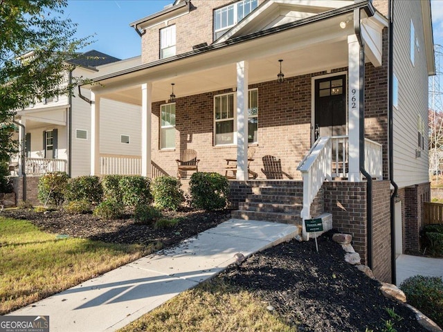 view of front of home featuring a porch