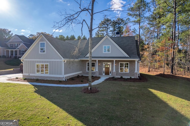 view of front of house with a front yard